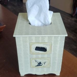 Tissue holder in French theme
